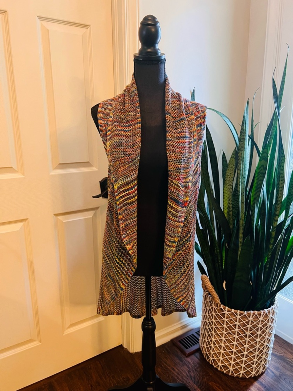 Multicolor Knit Sleeveless Cardigan Vest Size Small Boho Open Front Lightweight